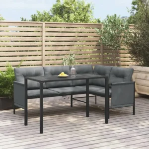 Tuintafel met gelat ontwerp en stabiel frame voor moderne buitenruimte